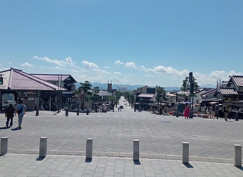 Picture 2 for Activity Izumo: Walking the Sacred Grounds of Izumo Taisha 4