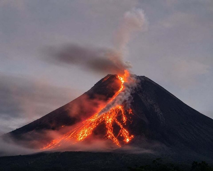 Yogyakarta: Sunrise Lava view, Pindul Cave & Timang Beach 1