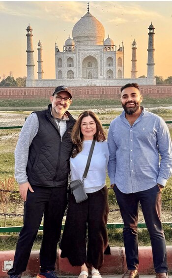 Picture 14 for Activity Bangalore to Taj Mahal Day Trip with Flights, Guide & Lunch 5