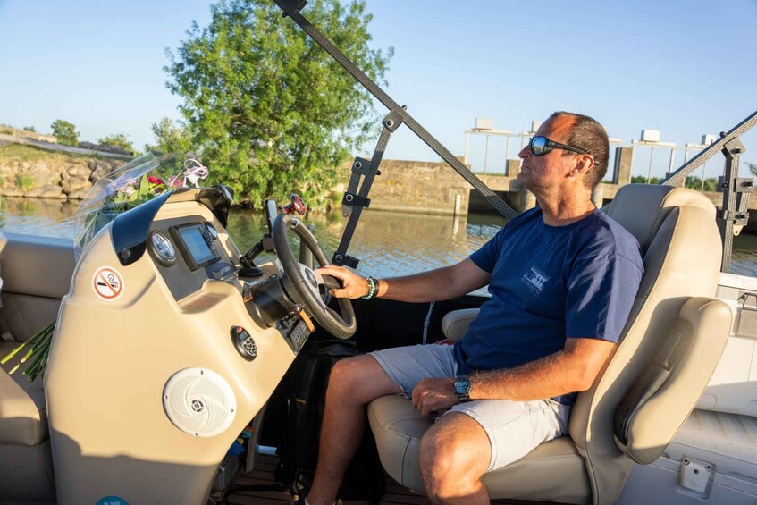 Picture 9 for Activity Camargue - Lounge boat trip | Provence 5