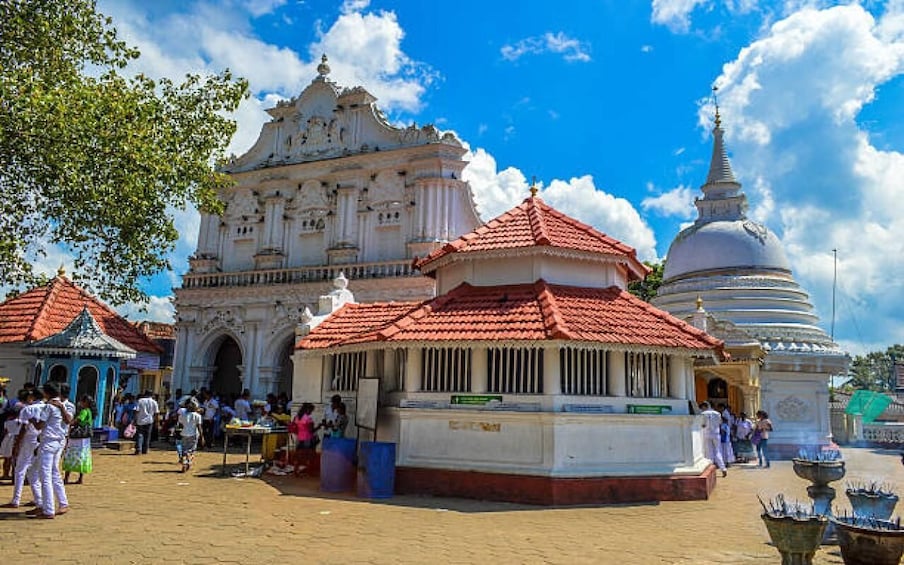 Kalutara: Private City Sightseeing Guided Tour by Tuk Tuk 1
