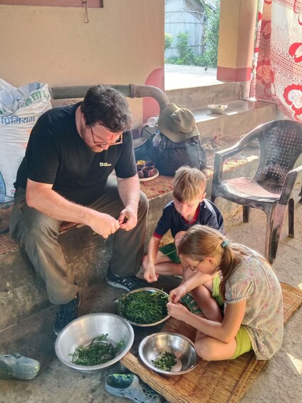 Picture 19 for Activity Sauraha: Wheelchair Accessible Tharu Home Dining Experience 5