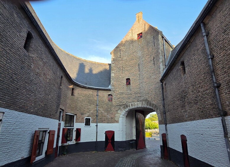 Picture 7 for Activity Zierikzee: Guided Walking Tour and visit Noordhavenpoort 5