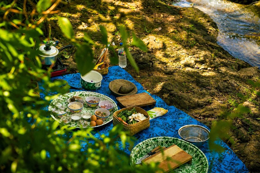Picture 6 for Activity Munduk: Authentic Nature Cooking Class &Water Jump Adventure 5