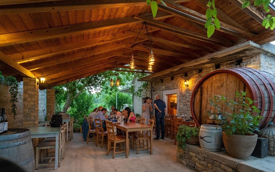 Split/Kaštela/Trogir: Krka Private Tour-option: Wine Tasting 2