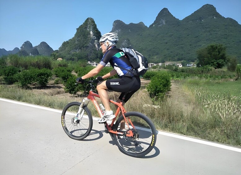 Picture 4 for Activity Guilin: Li River Cruise, Yangshuo Biking & Flexible Pricing 5