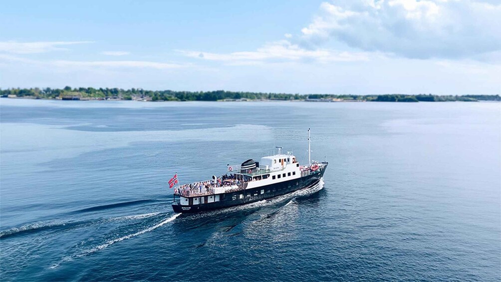 Picture 4 for Activity All About the Fjords, in one tour by boat & bus from Ålesund 5
