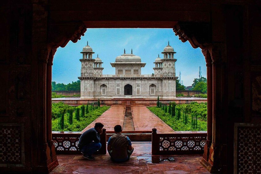 Picture 8 for Activity Chennai to Taj Mahal, Agra day trip with return flights 5