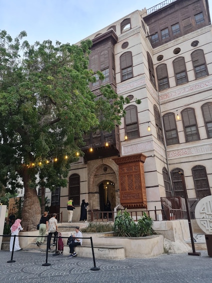 Picture 37 for Activity Jeddah:Discover old Jeddah AlBalad 2