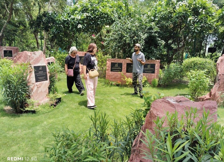 Picture 25 for Activity From Agra: SOS Elephant Conservation & Bear Rescue Day Trip 4