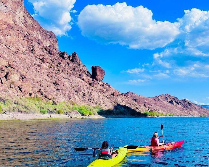 Picture 5 for Activity From Las Vegas: Hoover Dam Kayak Trip with 6 Hot Springs 2