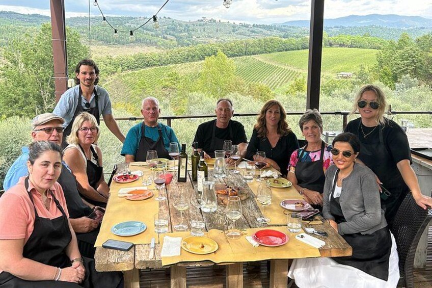 Hiking, picnic and foraging on the way + lunch at farm in chianti 5