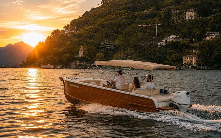Lake Como: Private Boat Tour with Prosecco 2