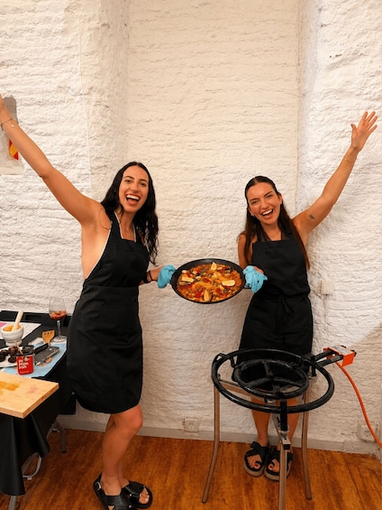 Picture 14 for Activity Madrid: Cook your own paella and unlimited sangria at a hands-on workshop 3
