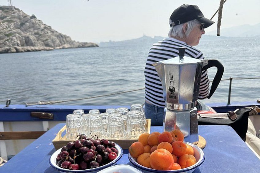 Sailing cruise, If Castle, Frioul Calanques & swimming 2
