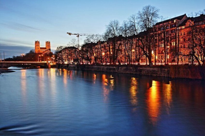 Prague to Munich Private Transfer with 2 hours of Sightseeing 4