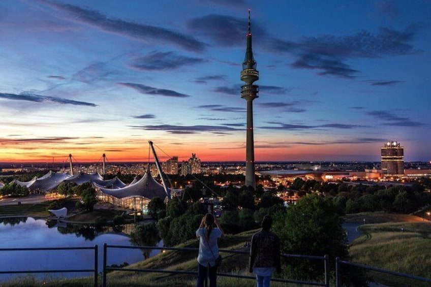 Prague to Munich Private Transfer with 2 hours of Sightseeing 1