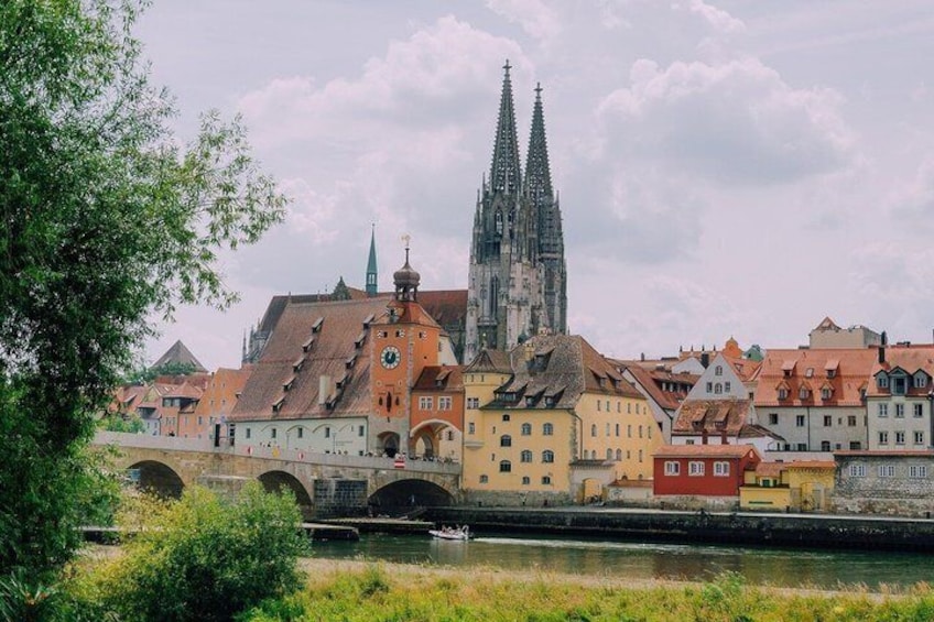 Prague to Munich Private Transfer with 2 hours of Sightseeing 3