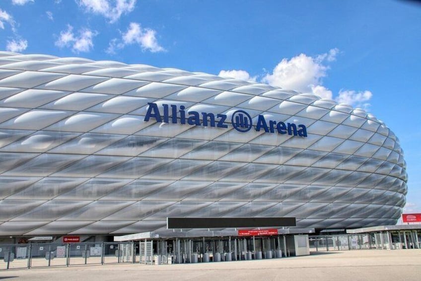 Prague to Munich Private Transfer with 2 hours of Sightseeing 5