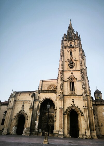 Picture 3 for Activity Medieval Oviedo: A tour through the vestiges of the Kingdom of Asturias in Oviedo. 5