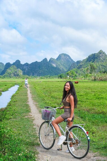 Picture 5 for Activity Full-Day Trekking, Biking Explore Cat Ba National Park 5