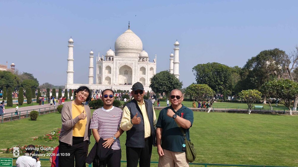 Picture 3 for Activity Agra Sunrise Taj Mahal Skip-the-Line Tour by Tuk-Tuk 2