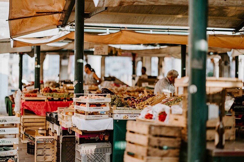 Picture 3 for Activity Discover the old market and make fresh pasta 2