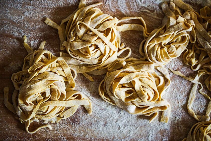 Picture 2 for Activity Discover the old market and make fresh pasta 4