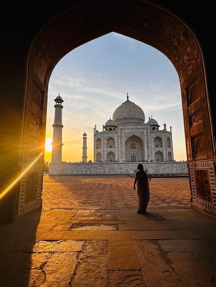 Delhi: Taj Mahal Sunrise & Agra Private Tour with Guide 1