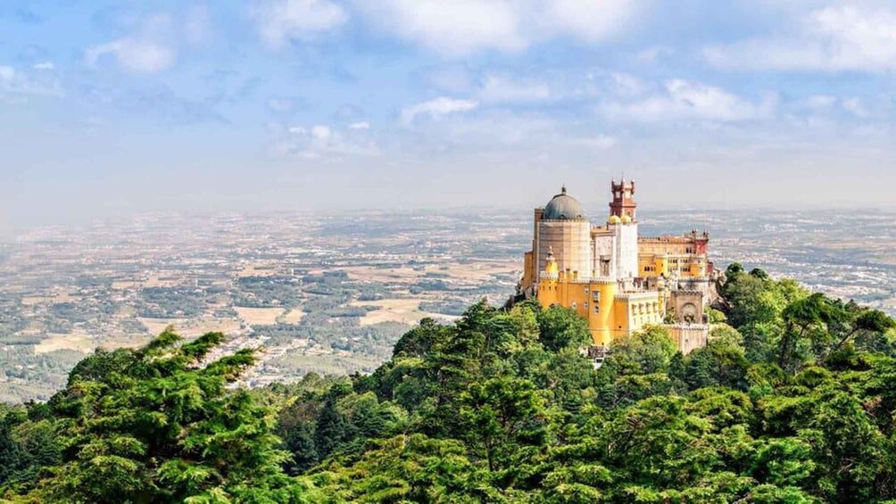 Picture 46 for Activity Premium Sintra Half-Day : Pena & Regaleira Small-Group Tour 2