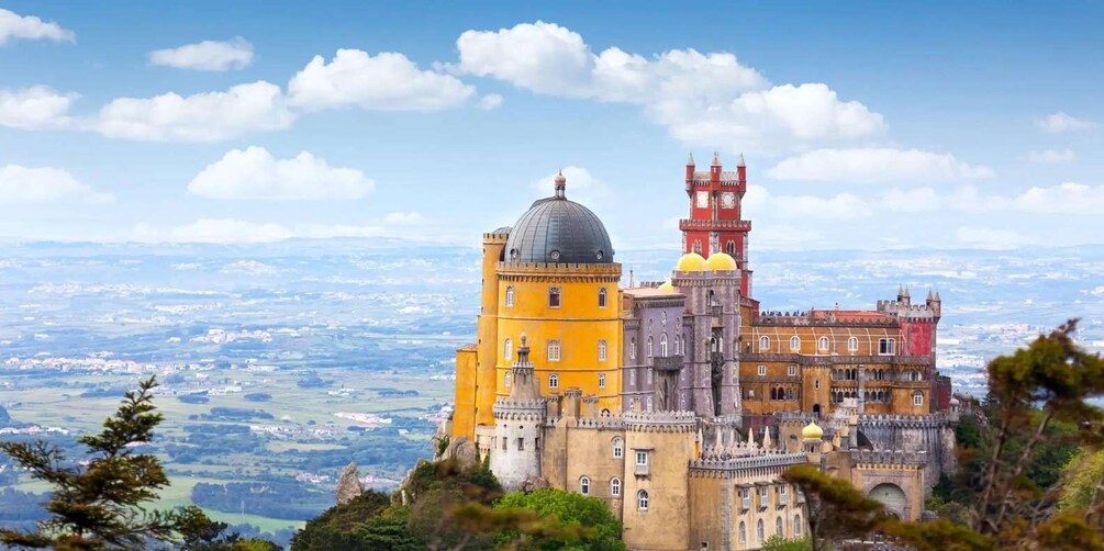 Picture 59 for Activity Premium Sintra Half-Day : Pena & Regaleira Small-Group Tour 3