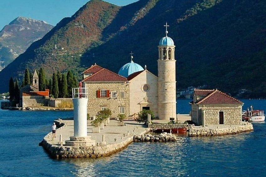 Eyes of the old town Perast 2