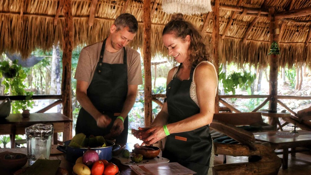 Valladolid: Traditional Cooking Lesson with Cenote Admission 3