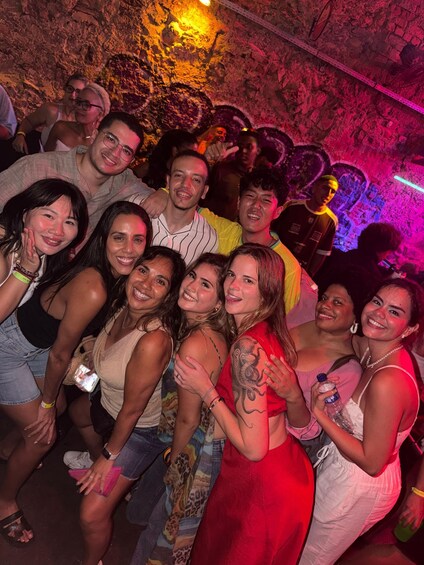 Rio: Epic pub crawl at clubs and bars in Copacabana. Music, shots, and more 1