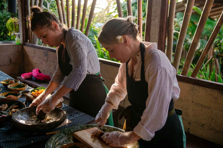Picture 7 for Activity Munduk: Cooking-class With Lunch /Dinner at Local House 2
