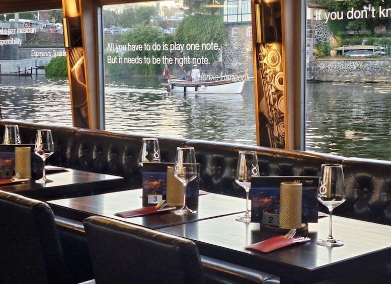 Picture 2 for Activity Prague: Vltava River Cruise in Jazz Style and Commentary 2