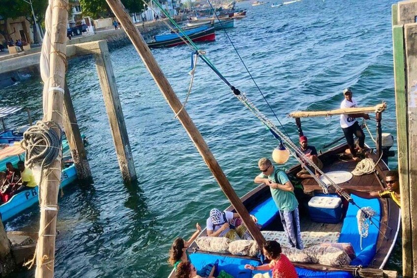 Picture 1 for Activity Lamu: Island Walking Tour and Dhow Cruise 2