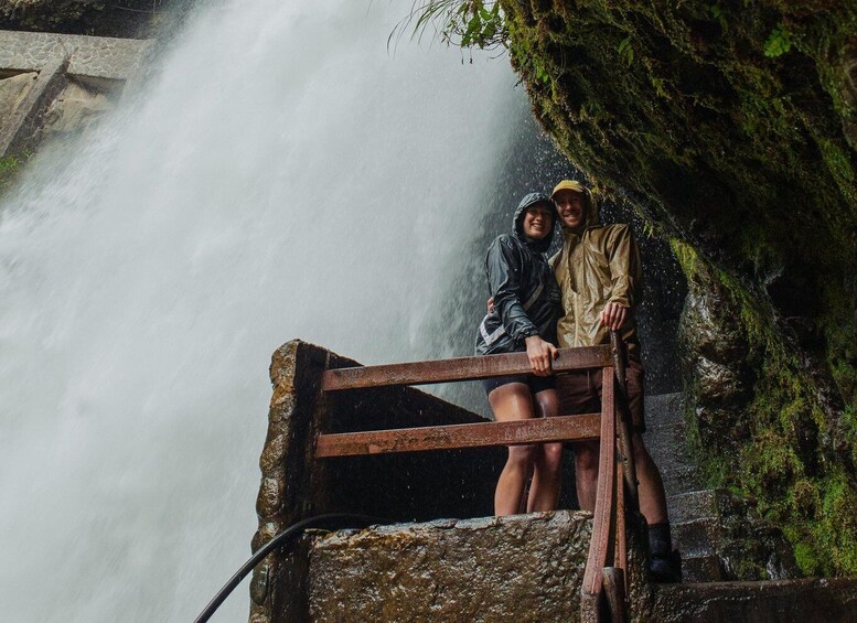 Baños: Adventure Tour along the 8 Waterfalls Route + Lunch 1