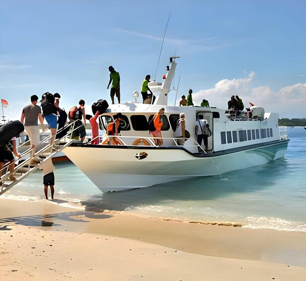 Fast Boat Transfer Between Bali & Lombok with Hotel Transfer 1