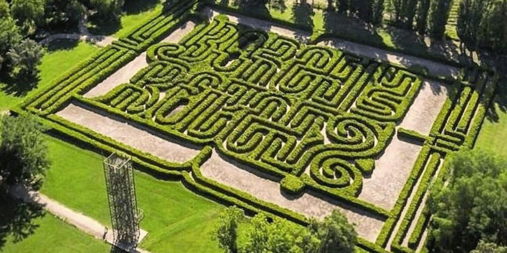 Mendoza: Borges Labyrinth: Lunch, Literary Workshop & Winery 1