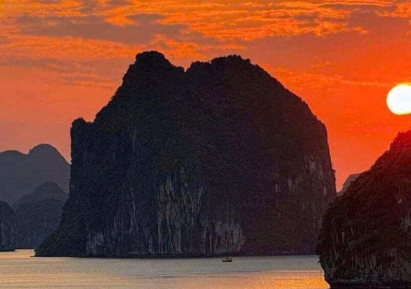 Picture 17 for Activity Stunning Lan Ha Bay Sunset Tour from Cat Ba Island 5