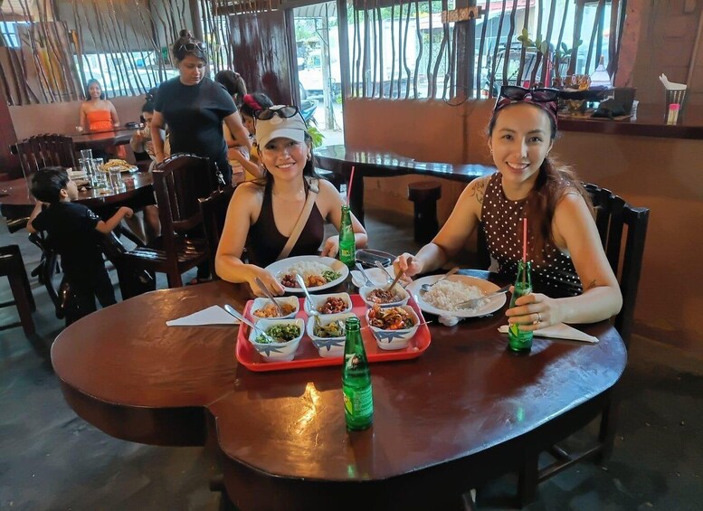 Picture 17 for Activity Negombo: Tastiest Local Food Tour by Tuk-Tuk - All Inclusive 4