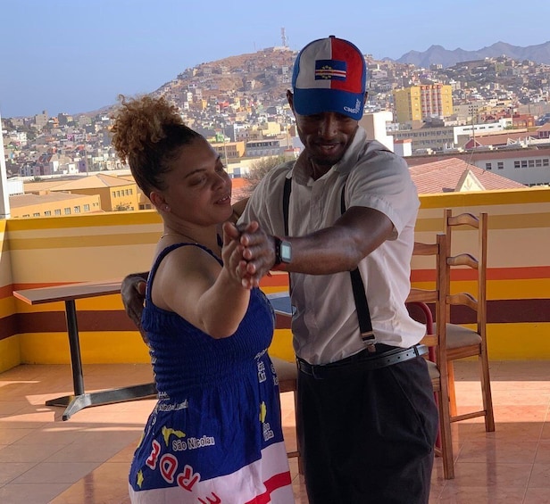 Mindelo Cultural: city tour with dance class to live music 1