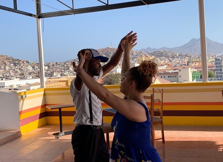 Picture 9 for Activity Mindelo Cultural: city tour with dance class to live music 4