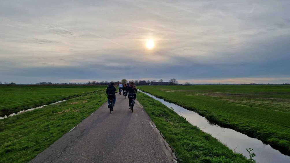Picture 2 for Activity Amsterdam: Leisurely Windmill & Countryside Bike Ride 2
