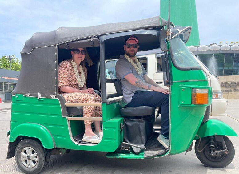 Colombo Tuk Tuk City TourSightseeing EntryFees& FoodIncluded 1