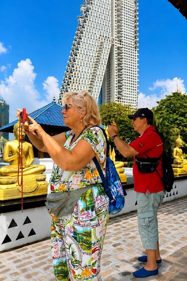 Picture 1 for Activity Colombo: Memorable Tuk-Tuk City Tour with Guide 2