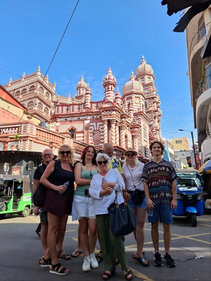 Picture 1 for Activity Colombo: Romantic Tuk-Tuk City Tour with Guide 3