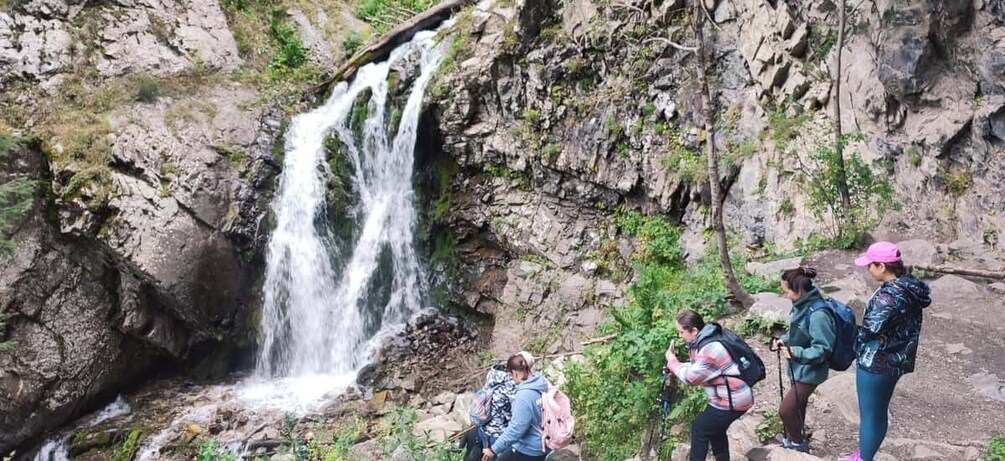 Best of Almaty in One Day: Mountains, Easy Hike & City Views 1
