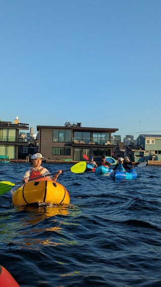 Picture 16 for Activity Seattle: Lake Union Kayak Tour – Small Groups, Big Views 3